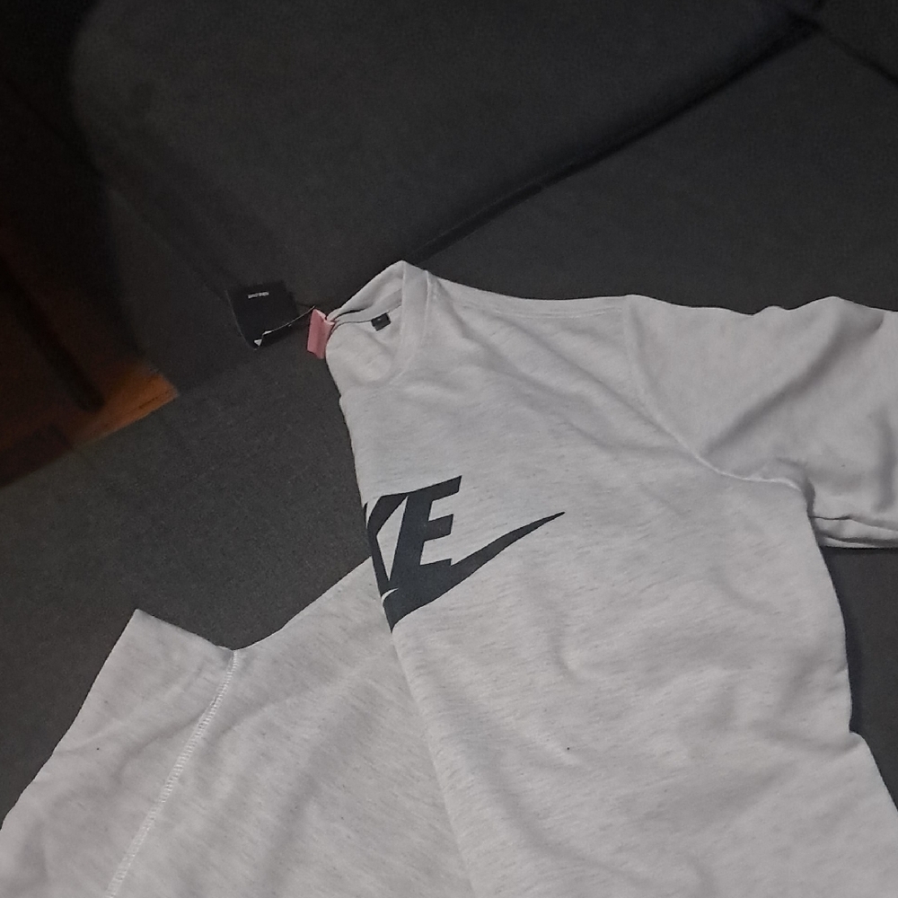 Nike Light Gray Crewneck Sweatshirt